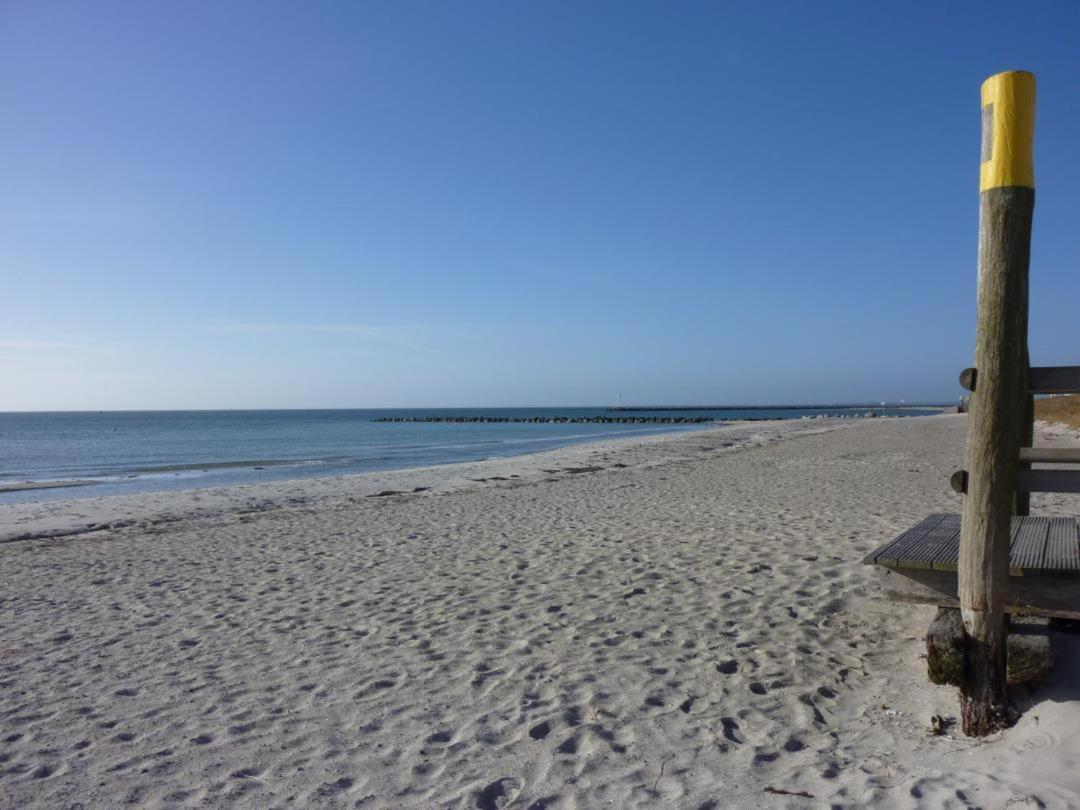 Traumhafter Ostsee-Ausblick, Fewo Direkt Am Strand Fehmarn Exterior foto